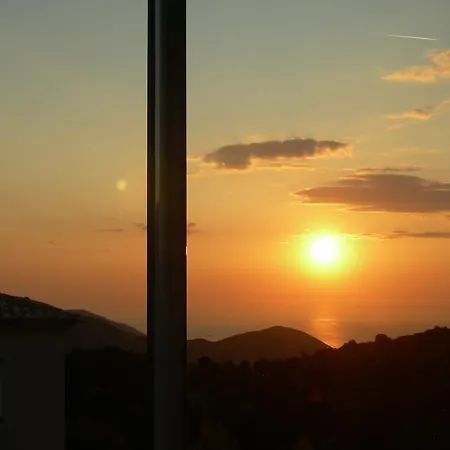 Gites Sassone, Vue Panoramique Sur Ajaccio Et La Mer Alata Room photo