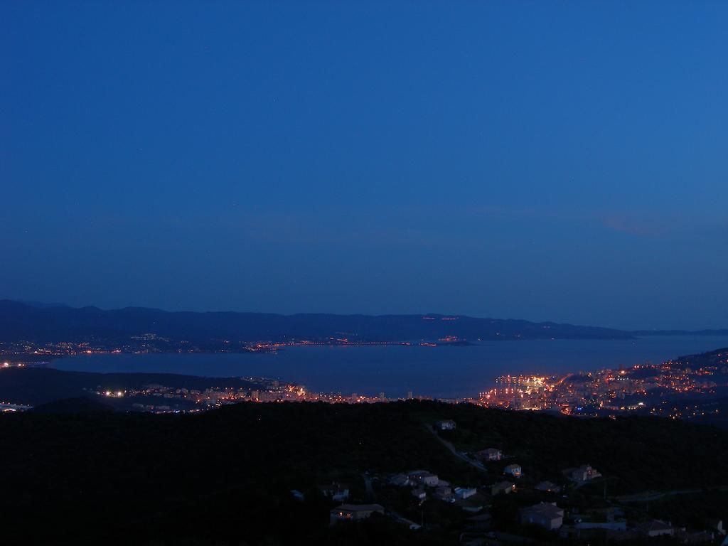 Sassone, Vue Panoramique Sur Ajaccio Et La