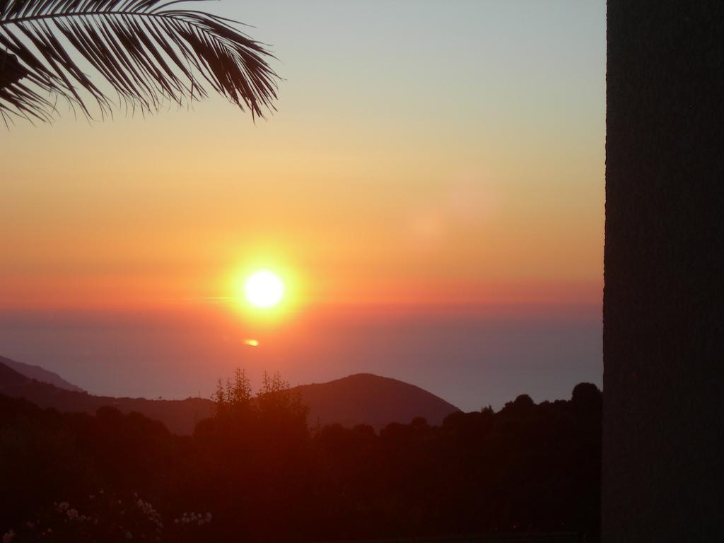 Sassone, Vue Panoramique Sur Ajaccio Et La